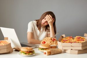 ansiedad por comer - comida basura