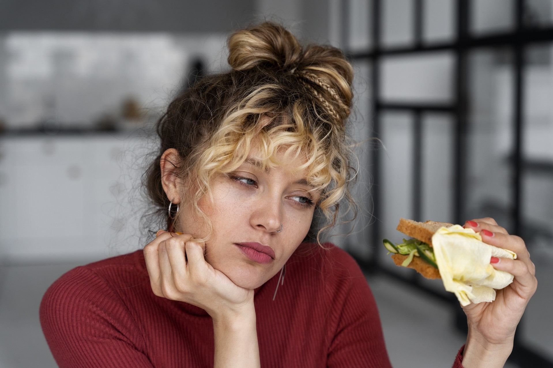 ¿Cómo calmar la ansiedad de comer a todas horas? Optimiza tu nutrición