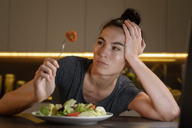 que hacer despues de un atracon de comida – comer ensalada